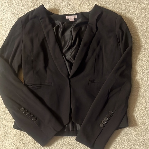 black jacket by saint trope west - Picture 1 of 1